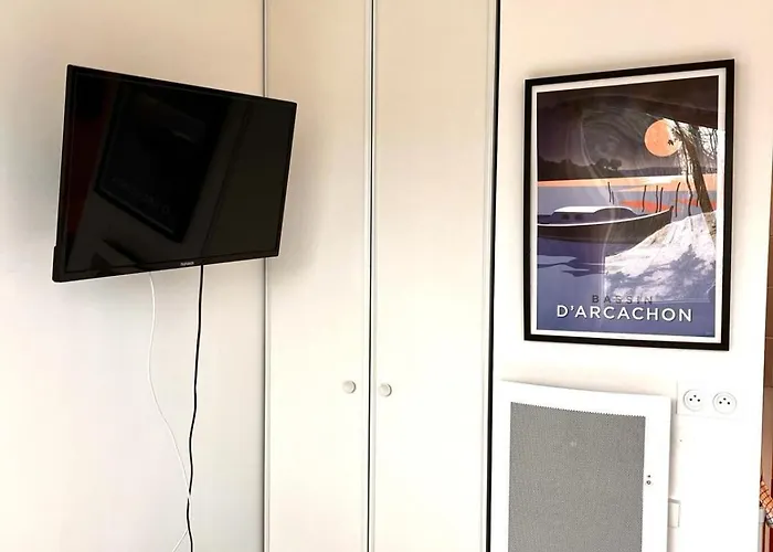 Hoteliere Le Prado 2* Libourne